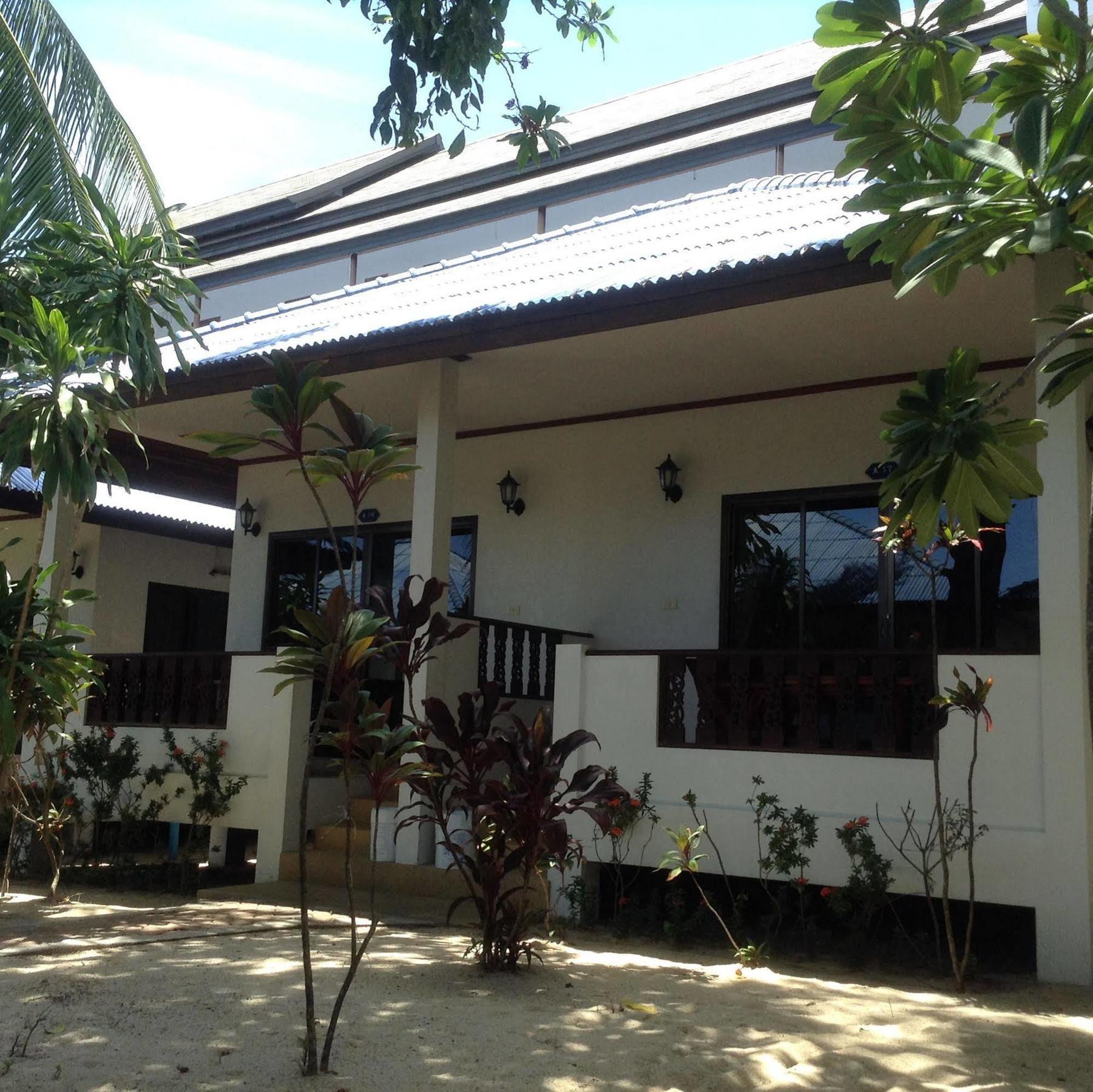 Marina Beach Resort - Sha Extra Plus Lamai Beach  Bagian luar foto