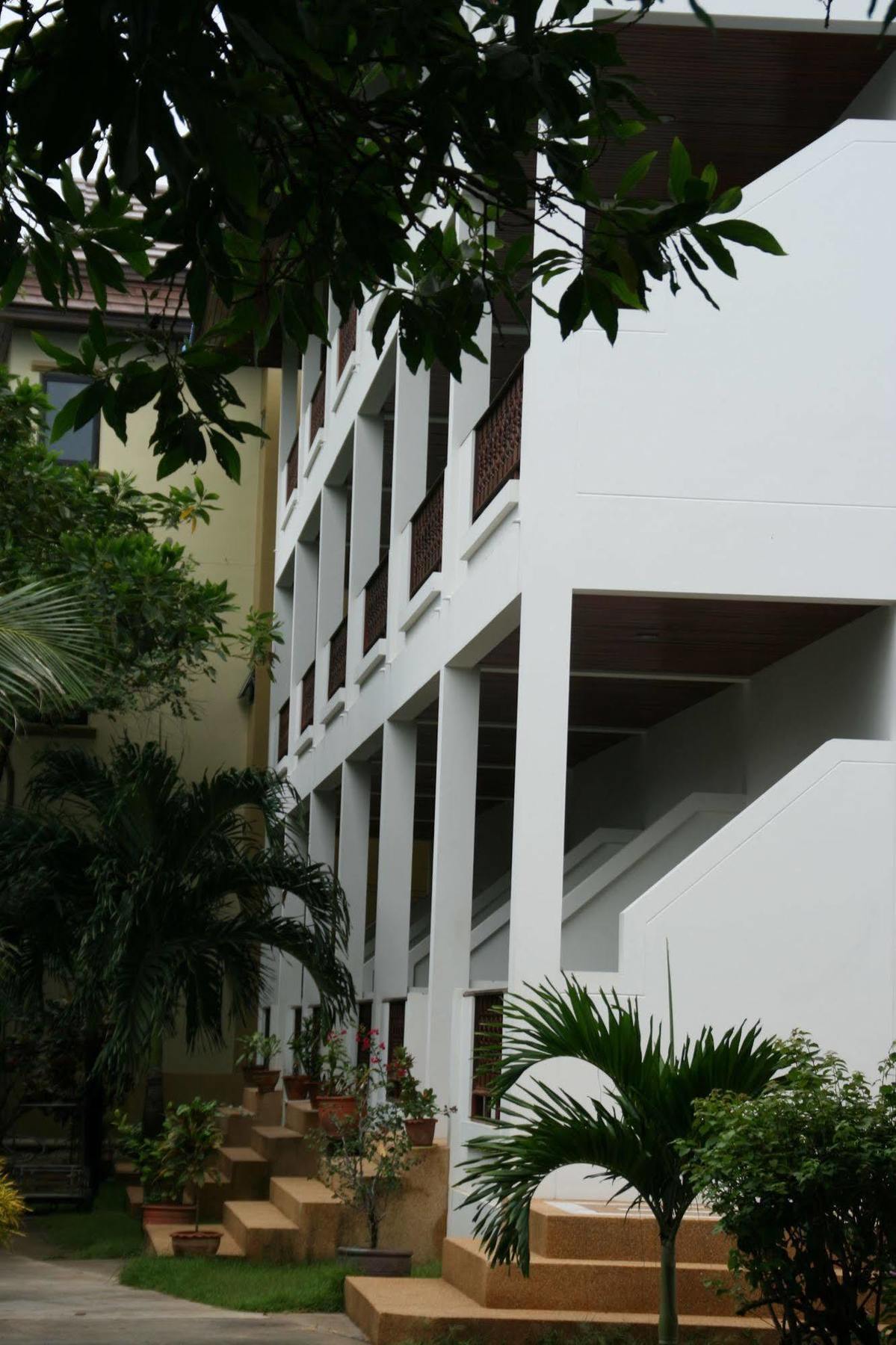 Marina Beach Resort - Sha Extra Plus Lamai Beach  Bagian luar foto